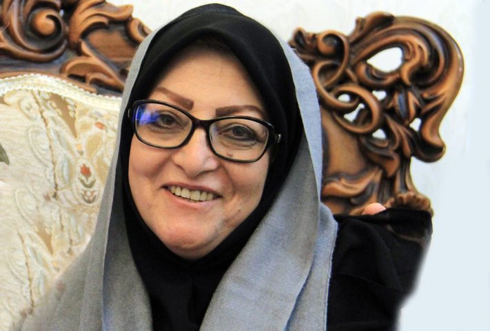 مقاله روز | انواع گرهها و پیچها در لباس زنانه! مقاله روز | انواع گرهها و پیچها در لباس زنانه!